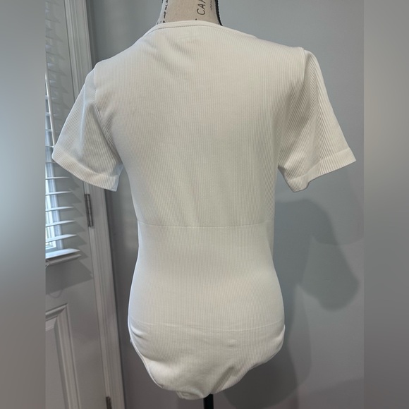 🤍🤍Ribbed Thong Bodysuit - White - Size XL - NWOT🤍🤍 - Picture 3 of 4